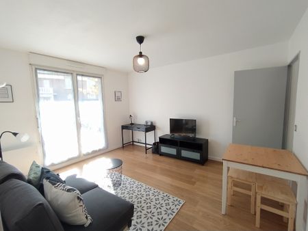 Appartement meublé - 2 pièces - Jardin Lecoq/Facultés - Photo 2