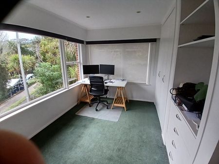 Scenic 4BR Home with Granny Flat! - Photo 2