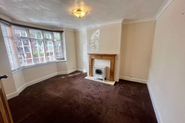 Rochford Crescent - Photo 1