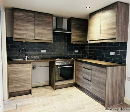 1 bedroom property to rent in Oldham - Photo 4