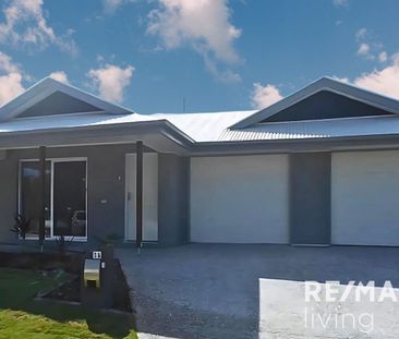 Stylish Family Duplex with Space, Comfort & Convenience - Photo 6