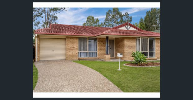 Warm Family Home - Photo 1