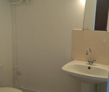 Location Appartement 1 pièce 19m² BEAUVAIS 60000 - Photo 4