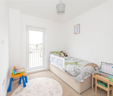 3 bedroom apartment to rent - Photo 4