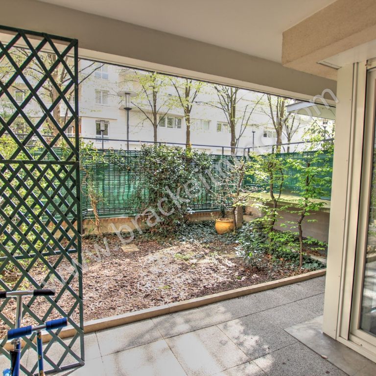 Appartement Courbevoie 2 pièces meublé avec terrasse et jardin - Photo 1