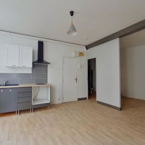 Location Appartement 1 pièce 28m² CHATELLERAULT 86100 - Photo 2