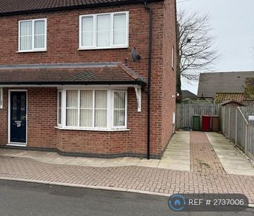 3 bedroom semi-detached house to rent - Photo 1