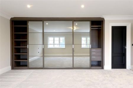 7 bedroom detached house to rent - Photo 3