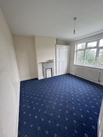 4 bedroom semi-detached house to rent - Photo 4