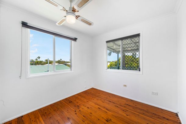 Breezy Kippa-Ring Charm on Amersham Street - Photo 1