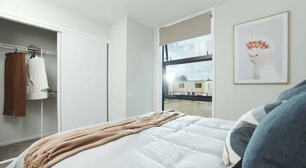 Move in before New Year, and get a weeks FREE rent - Photo 1