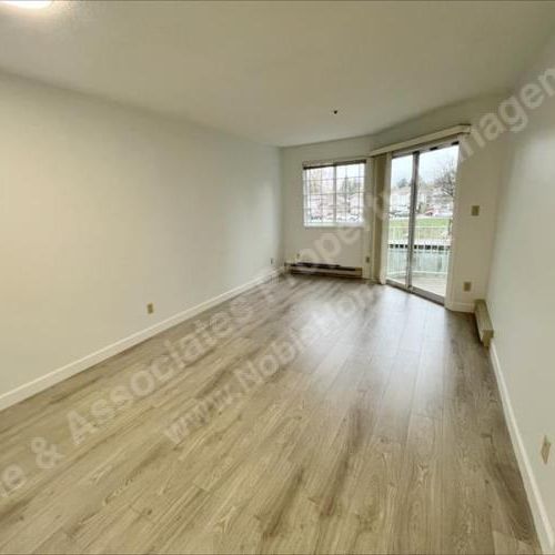 1XXX East Broadway 207 Vancouver - Photo 1