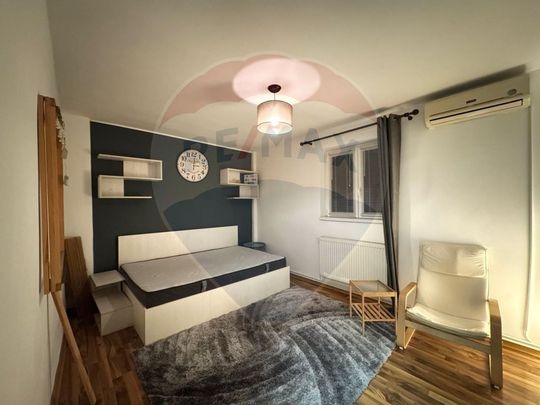 Garsoniera - centrala proprie - de inchiriat in zona Fizi... - Fotografie 1