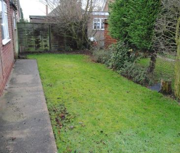2 bedroom detached bungalow to rent - Photo 2
