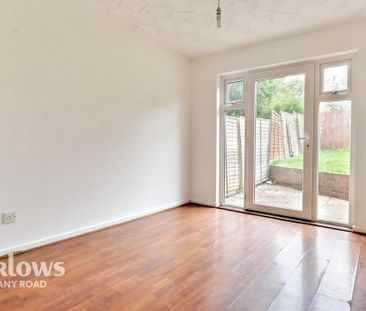 3 bedroom semi-detached house to rent - Photo 6