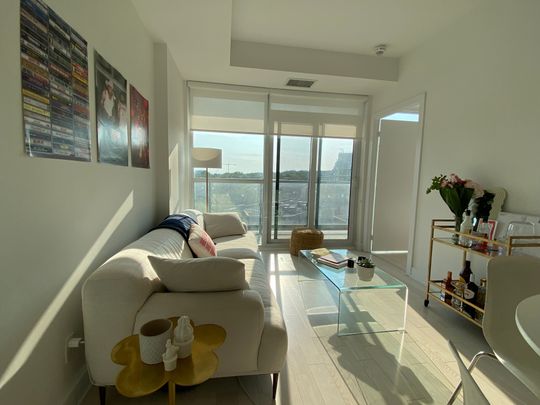For Lease - 181 BEDFORD Road Unit# 610, Toronto, Ontario - Photo 1