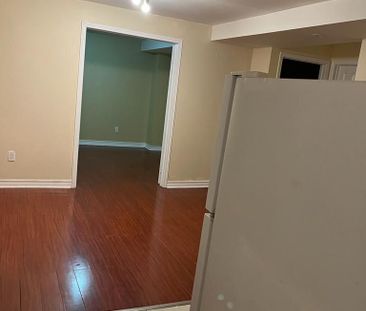 For Lease - 5450 Glen Erin Drive Unit# Basement, Mississauga, Ontario - Photo 6