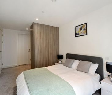 2 bedroom flat to rent - Photo 2
