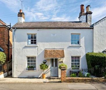 Glade Road, Marlow, Buckinghamshire, SL7 - Photo 1