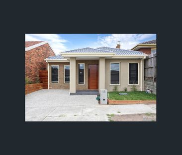 Luxury Style Living & Located in a Prime Position - Photo 4