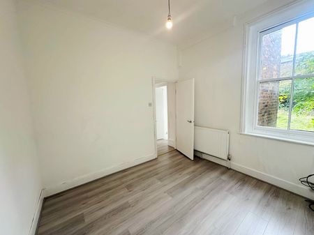 Sylvan Avenue, N22 5HX, Wood Green - Photo 4