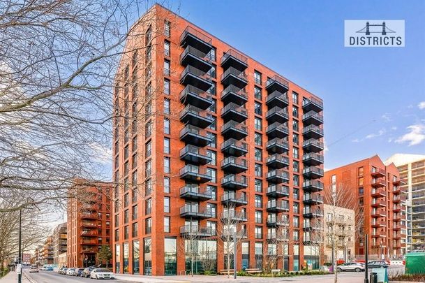 Apartment to rent in Curlew House, Heron Wharf E14 - Photo 1
