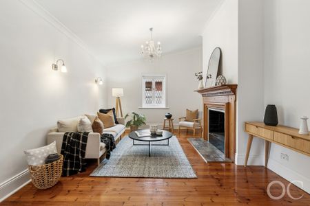 Open the Door To Timeless Bluestone Charm in the Heart of Goodwood - Photo 3