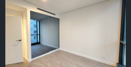 Brand New Luxury Apartments Available Now 2bedrooms+ 2Bathrooms - Photo 2