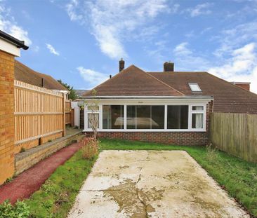 2 bedroom semi-detached bungalow to rent - Photo 5
