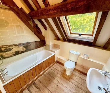 3 bedroom barn conversion to rent - Photo 2