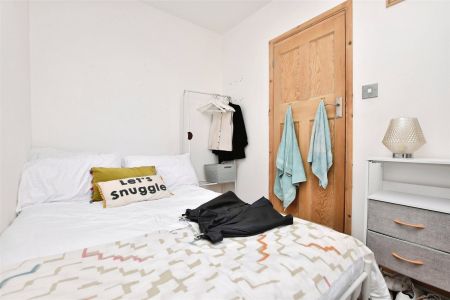 Victoria Place, Exmouth, Devon, EX8 - Photo 4