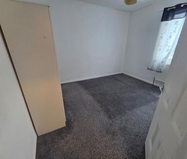 2 bedroom property to rent - Photo 3
