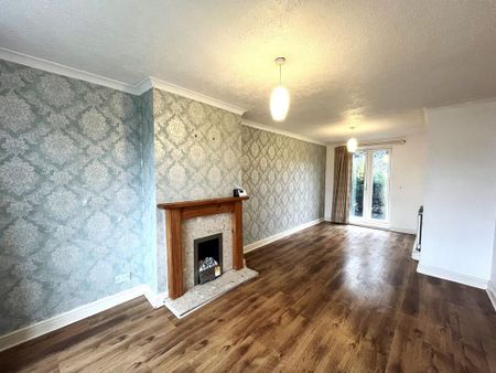 3 bedroom semi-detached house to rent - Photo 4