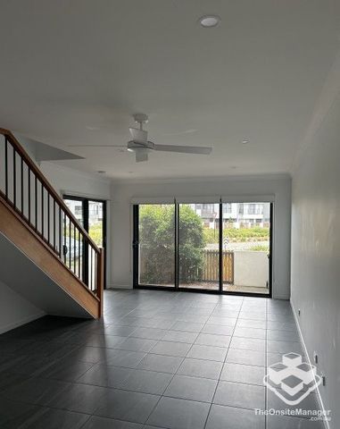 Modern Living in Nirimba - Photo 4