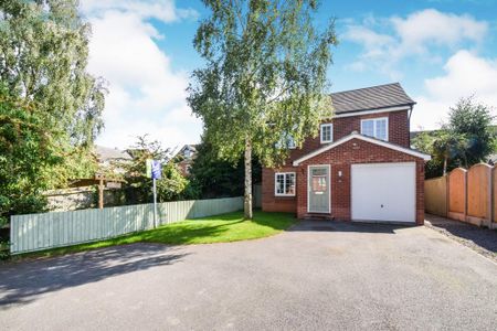 4 bedroom detached house to rent - Photo 4