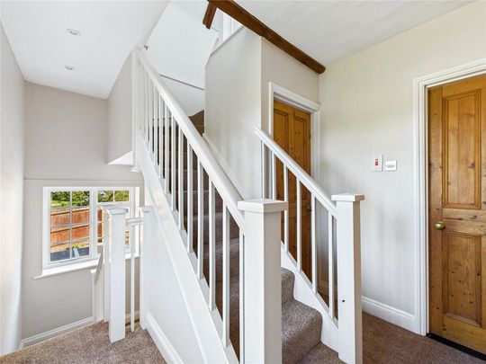 4 bedroom semi-detached house to rent - Photo 1