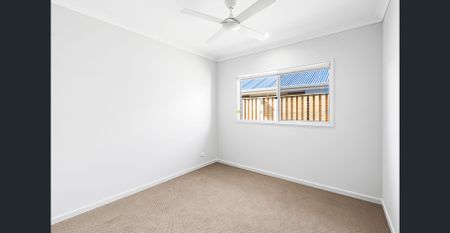 Stunning Home - Media & Split System A/C - Photo 5