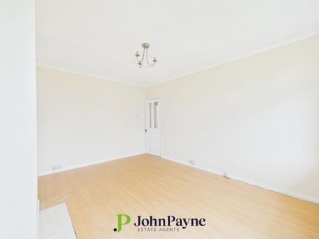 2 bedroom maisonette to rent - Photo 4