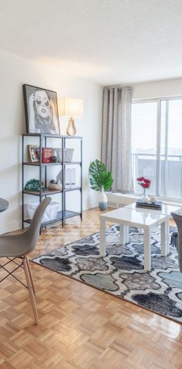 Brittany Apartments - Photo 1