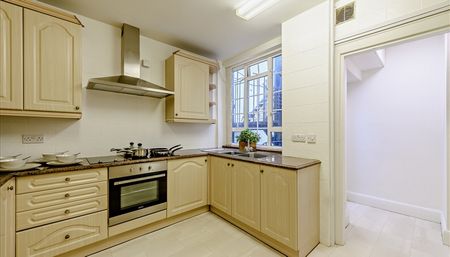 Strathmore Court, Park Road, St Johns Wood, London, NW8 7HY - Photo 2