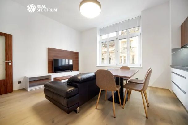 Pronájem nadstandardního bytu 3+kk po rekonstrukci, 80 m - Photo 1
