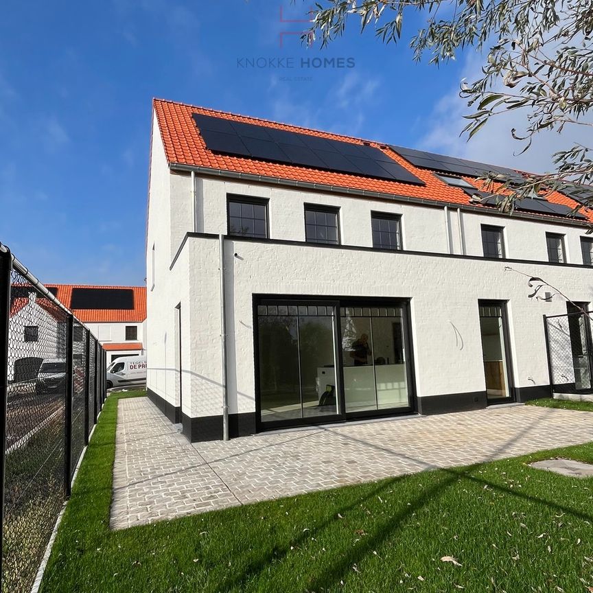 Energiezuinige nieuwbouw 3 gevelwoning met garage en tuintje. - Photo 1