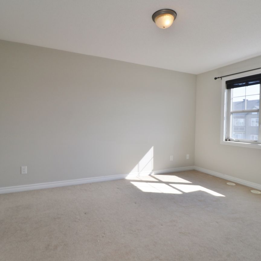 594 Meadowcreek Cir - Photo 1