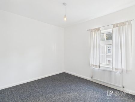 2 Bedroom Terraced House - Photo 4