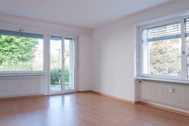 Urban living in a grown-up environment - Photo 1