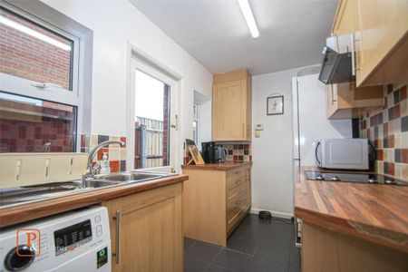 2 bedroom detached house to rent - Photo 3