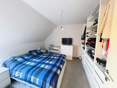Ruime woning met 3 slaapkamers nabij het centrum van Ardooie - Photo 3