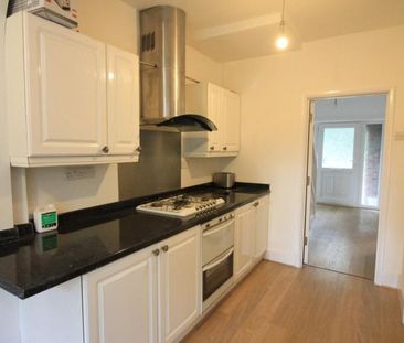 6 bedroom detached house to rent - Photo 6