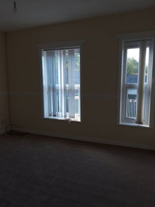 2 Bed Terraced House, Broxton Street, M40 - Photo 1