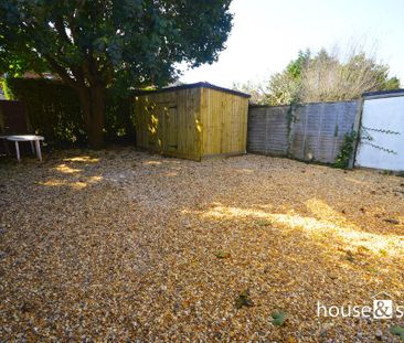 8 bedroom detached house to rent - Photo 2